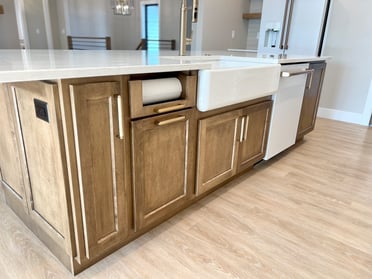 Kitchen island 